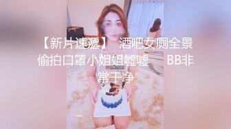 Kenzie 可能看起来很柔弱，但她的说唱能力和其他人一样强硬。作为一名嘻哈艺人，她的名气来得太快了，这个身材娇小的金发女郎很容易被这种乐趣所吸引。但肯齐需要完成她的专辑并向她的经理证明她不是业余爱好者。