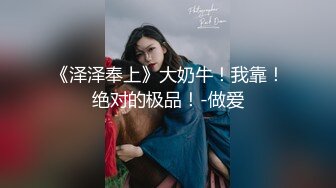 逼逼无毛兔耳朵卡哇伊萌妹子道具自慰，手指摩擦阴蒂扣入特写，全裸扭动小腰展示身材，假屌插入搞得逼逼很湿