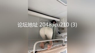 高颜值美少妇两男一女3P啪啪大战 上位骑乘大力猛一个干完再换另一个 很是诱惑喜欢不要错过!