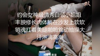 两个骚比露脸淫荡黑丝高跟极品妹子在宾馆和我玩着不一样的双飞自拍