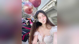 【超顶❤️鬼父乱伦】女儿婷宝 跳蛋玩弄女儿闺蜜胖妹 带套插入滚烫无比 抽插美妙榨射